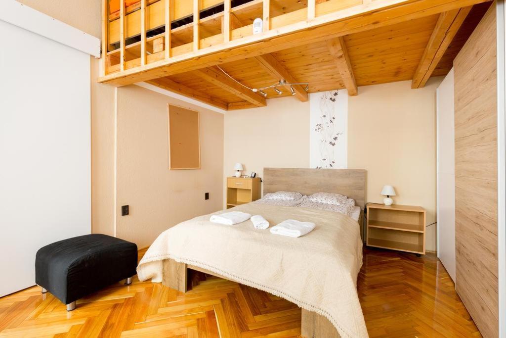 Szentkiralyi 5 - Double Basic In The City Center - Self-Check-In Budapeşte Dış mekan fotoğraf