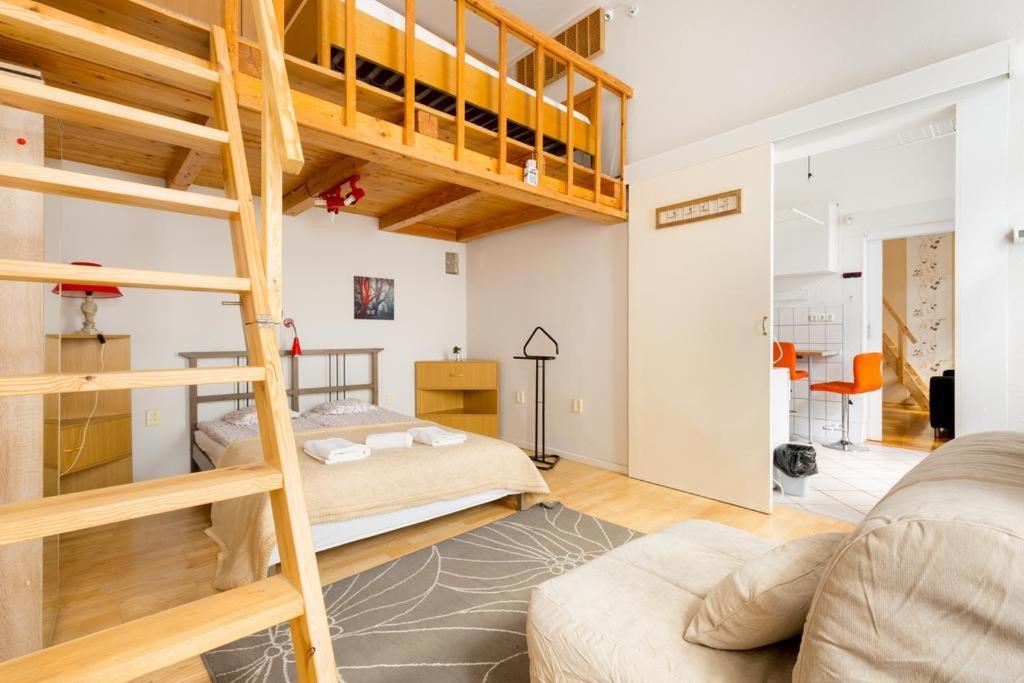 Szentkiralyi 5 - Double Basic In The City Center - Self-Check-In Budapeşte Dış mekan fotoğraf